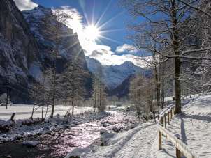Winter in the Lauterbrunnen Valley: The Lütschine River in Lauterbrunnen.