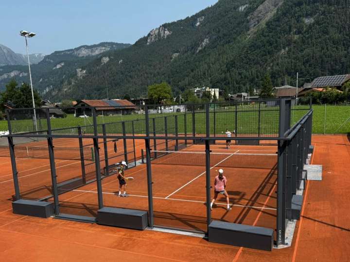 20% discount: Padel court hire